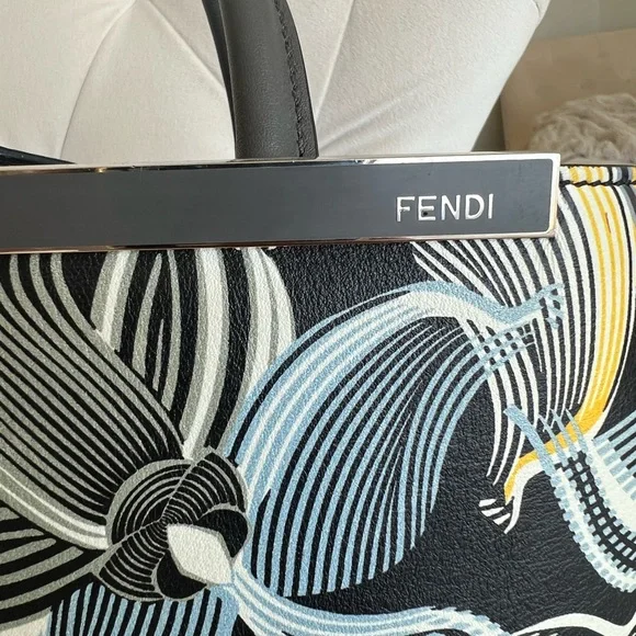 Rare Fendi runway 2jour Bag - Picture 12 of 13